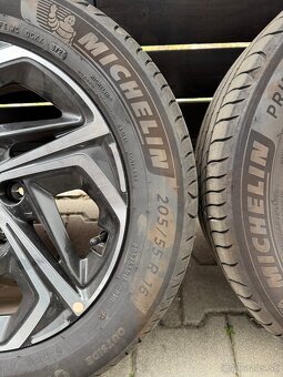 Original letná sada Hyundai i30 5x114,3 R16 205/55 R16 - 7