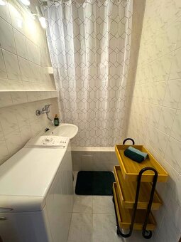 NA PRENÁJOM VEĽKÁ GARSÓNKA, UL. NÁBREŽNÁ, NOVÉ ZÁMKY - 7