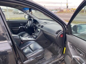 Volvo XC90 2.4 D5 Momentum - 7