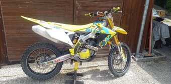 RMZ 450 2022 - 7