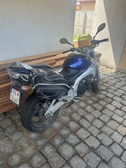 SUZUKI GSR600 - 7