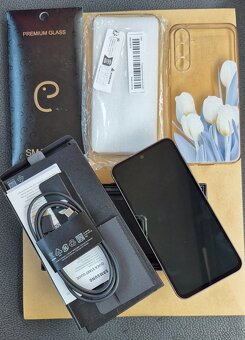 Samsung galaxy S23 FE - 7
