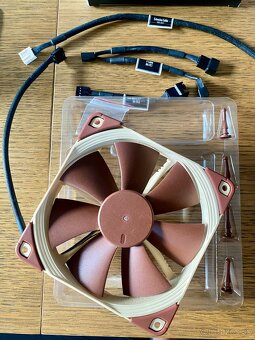 Chladič na procesor: Noctua NH-U12S SE-AM4 + Noctua NF-F12 - 7