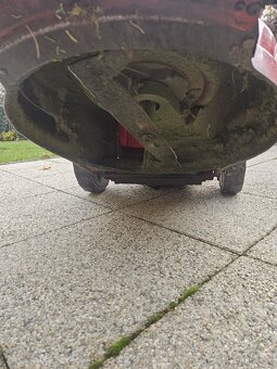 Predám použivanú kosačku einhell RG PM 48 S - 7