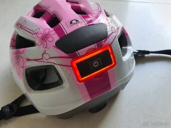 Dievčenská detská prilba na bicykel. - 7