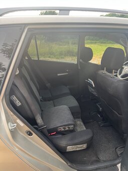 Toyota Corolla Verso 1.8 VVT-i - 7