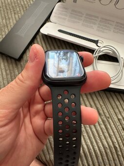 Apple watch 7 45mm Nike edícia - 7