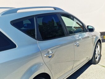 Kia Cee´d SW 1.6 CRDi VGT LX ISG - 7