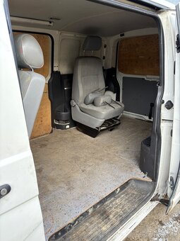 Predám VW transporter t5 4x4 - 7