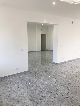 Priestory ambulancia, ordinacia, kancelaria, služby atď. - 7