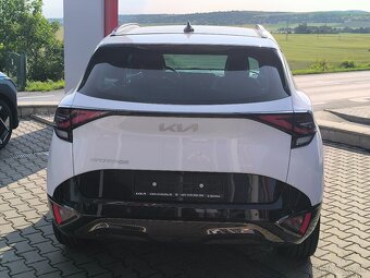 Kia Sportage 1.6 T-GDi FWD 7DCT MY25 EDÍCIA 30 - 7