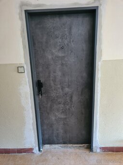 Výmena vchodových dverí do bytu - 7