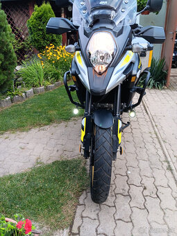 SUZUKI V-STROM DL 1000 - 7