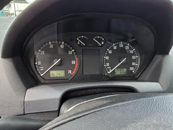 Predám Škoda Fabia 1.2 HTP 47kw 159000km - 7