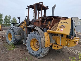 CATERPILLAR 930H 4X4 - 7