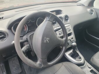 Rozpredám Peugot 308sw 1.6hdi  2010 - 7