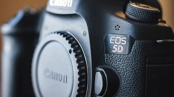 Canon EOS 5D Mark III - 7