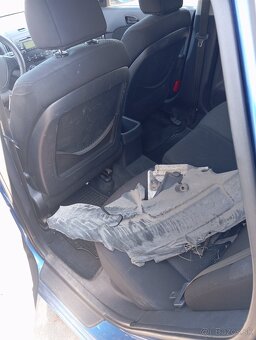 Hyundai i30 1,6 CRDi - 7