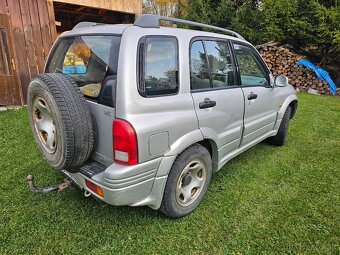 Suzuki Grand Vitara 2.5 V6 ABS - 7
