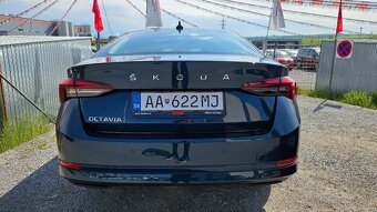 Škoda Octavia 2.0 TDI Team DSG LED NAVI VIRTUAL ACC - 7