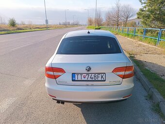 Škoda Superb 1,8 sedan - 7