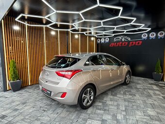 Hyundai i30 1.6 CRDi DOHC 16V Fleet - 7