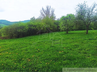Vidiecký dom / chalúpka s veľkým 25- árovým pozemkom - 7