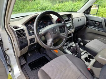 Mitsubishi Pajero 2.5 DI-D 4X4 UZÁVIERKA VEĽMI ZACHOVALÉ - 7