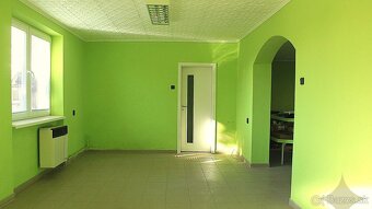 Čiastočne zrekonštruovaný rodinný dom v obci Dolinka - 7