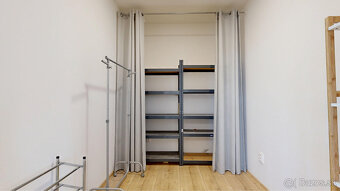 Na predaj: výnimočný 2-izbový byt s loggiou a nadštandardnou - 7