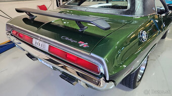 1970 Dodge Challenger R/T SE 383 V8, manuál, po renovaci - 7