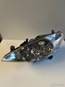 Predne svetlomety Peugeot - 7