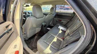 Chrysler 300C V8 5.7 Hemi - 7