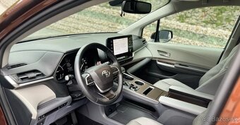 Toyota Sienna XLE 2,5hybrid AWD 2021 nový model - 7
