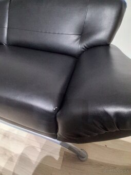 Predám sedacku 3+2+2 + taburet - 7