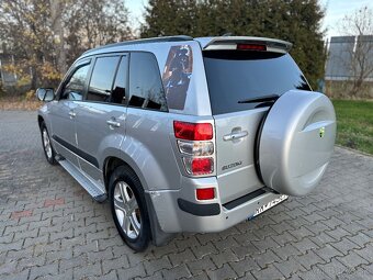 Suzuki Grand Vitara 2,0 Benzín 4WD AT - 7
