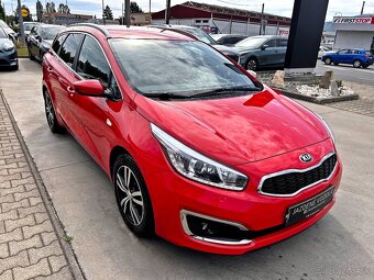 Kia Ceed SW JD 1,6 CRDi M6 SILVER - 7