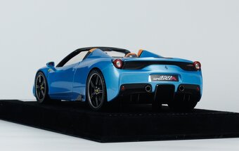 Ferrari 458 SpecialeA | Henson&Heaven 1/18 - 7