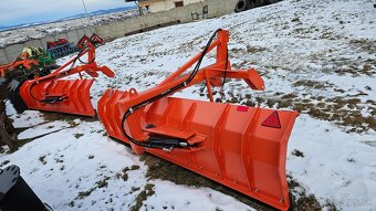 Zetor traktorova snežna radlica( komunalny posýpač) - 7