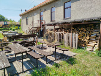 NOVA CENA 105 000 €-budova s velikim ekonomickým potenci - 7