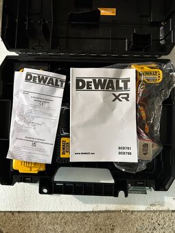 Predám DeWalt Aku príklepovú vrtačku - 7