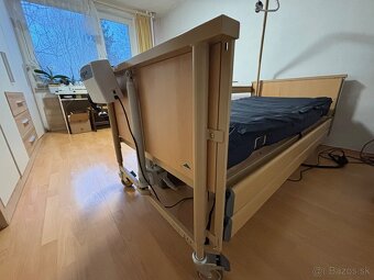Nemocničná polohovateľná postel - 7