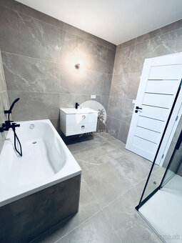 Reality KOMPLEX s.r.o., Vám ponúka na predaj moderný 4-izbov - 7