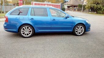 Škoda Octavia Combi RS 2,0 TDi 125 kW 2011 - 7