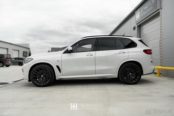 BMW X5 xDriveM50i A/T - 7