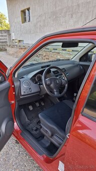 Suzuki swift 1.3 benzín 2010 - 7