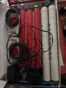 HO železnica s 2Lok+5Vag_+TT súprava, veľa koľají, dekor - 7