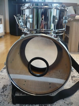 Bicie s činelkou na chodníky - 7