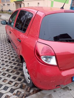Renault Clio - 7