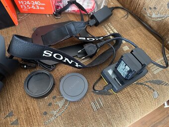 Sony A7 iii + komplet výbava - 7